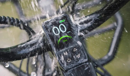 Fiido Titan E-Bike Display Waterdichtheid Testbeeld