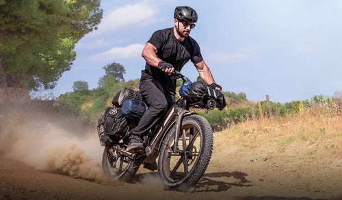 Fiido Titan 4-zuigerremmen op een offroad-trail